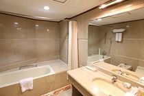 Plaza International Hotel Taichung Exterior foto